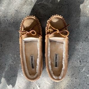 Minnetonka Cally Moccasins in Cinnamon | New in Box, Never Worn | Size 8